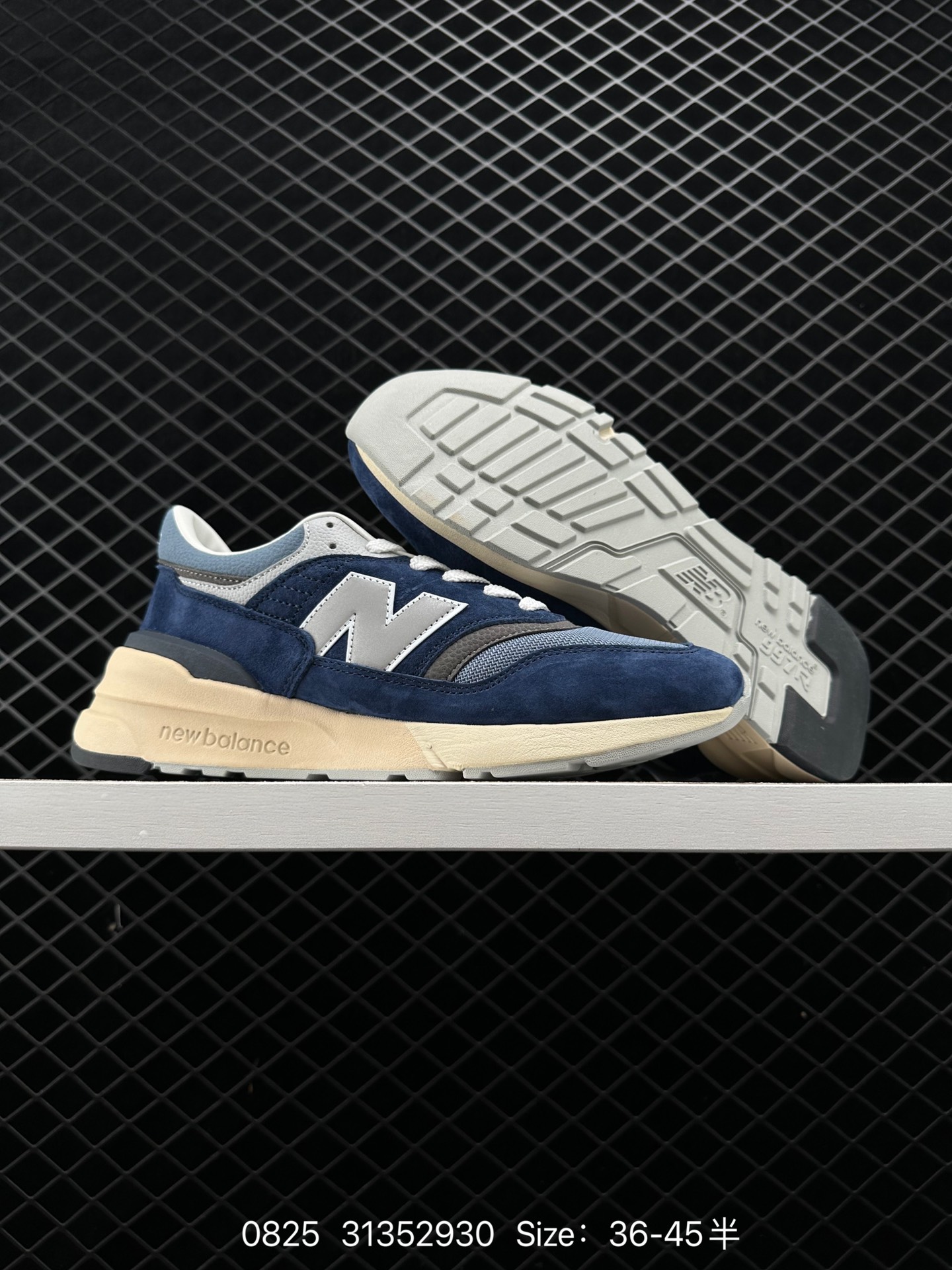 New Balance 997R